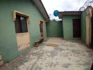 Image 1 Title