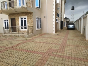 Image 1 Title
