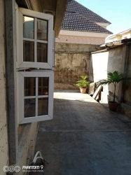 Image 1 Title