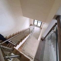 Image 1 Title