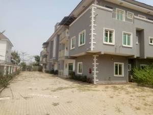 A Well Finished Brand New Spacious 6 Units Of 3bedrooms Flat. This Property Is Located In A Serene Environment In Wuye. Price: 2.5m Flat for Rent Wuye Abuja Vetra  Property
