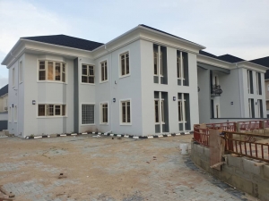 Luxury, Spacious, Palatable And Well Finished 4bedroom Semi Detatched Duplex Plus A Room Bq In A Gated And Well Secured Estate Carlton Gate, Chevron @ #180m. 4 bedroom House for Sale Lekki Lagos Vetra  Property
