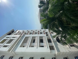 Image 1 Title