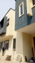 *for Sale* 5bedroom Duplex In Magodo Phase 1.title ; C Of O.price ;82m House for Sale Ojodu Lagos Vetra  Property