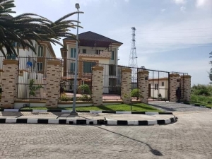 A Massive And Exquisite 6 (six) Bedroom With Two Room Maids Rooms With Air Conditioning, Water Treatment, Massive And Beatiful Fitted Kitchen.  6 bedroom Detached Duplex for Sale Ikoyi Lagos Vetra  Property