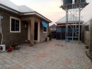 Image 1 Title