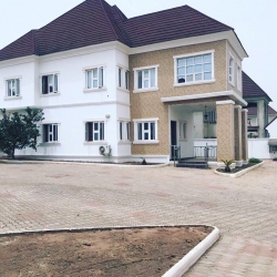 Furnished Detached 4bedroom Duplex With B/q And Swimming Pool For Sale In Gwarinpa.  4 bedroom Detached Duplex for Sale Gwarinpa Abuja Vetra  Property