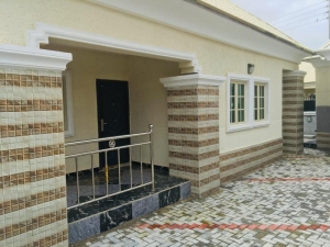 Image 1 Title