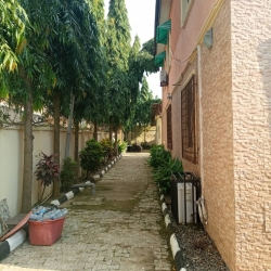 Image 1 Title
