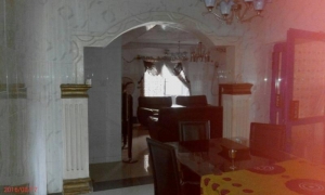 Image 1 Title