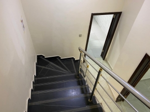 Image 1 Title