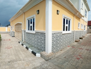Image 1 Title