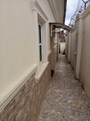 Image 1 Title