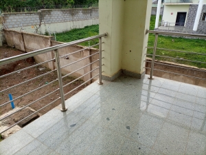 Image 1 Title