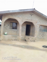 12 Units Of Rooms,with Kitchens, Bathrooms And Toilets 10 bedroom Detached Bungalow for Sale Ikorodu Lagos Vetra  Property
