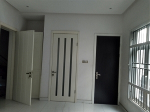 Image 1 Title