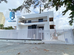 Image 1 Title