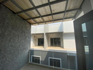 Image 1 Title