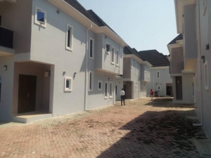 Image 1 Title