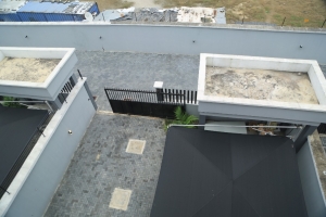 Image 1 Title