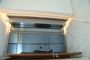 Image 1 Title