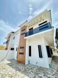 Contemporary Styled 4 Bedroom Townhouse For Sale At Idado, Lekki 4 bedroom Terraced Duplex for Sale Lekki Lagos Vetra  Property