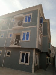 Tolet :: Executive 3bedroom Flat (new House) 3 bedroom Flat for Short let Ojodu Lagos Vetra  Property