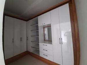 Image 1 Title