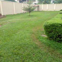A 2plot Of Land With A Standard 3 Bedroom Bungalow On It, Good For Commercial, Like Hotel, Guest House,. Events Center, School, Hospital, Factory, Show Room, Church, Warehouse, Company, Office, Filling Station, Mall Etc By The Major Road Side 3 bedroom Commercial Property for Sale Ibadan Oyo Vetra  Property