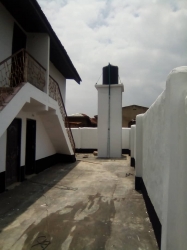  A Newly Renovated 3-bedroom Flat With Modern Facilities At Boluwaji Area, After Sanyo Bus Stop, Off Ibadan/lagos Expressway, Ibadan 3 bedroom Flat for Rent Ibadan Oyo Vetra  Property