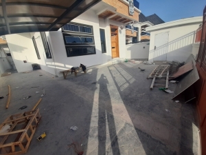 Image 1 Title