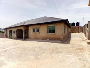 Newly Built 2 Nos 3 Bedroom Flat On 2 Plots Of Land 3 bedroom Blocks of Flats for Sale Ibadan Oyo Vetra  Property