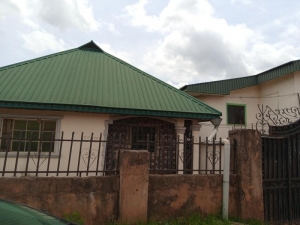 Image 1 Title