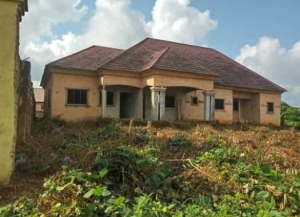 Bungalow Building Of Two Flats Of 4 Bedroom & 2 Bedroom Detached Bungalow for Sale Oredo Edo Vetra  Property