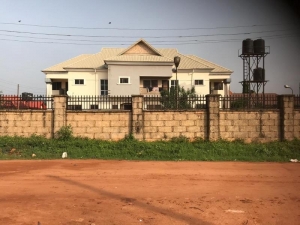 Image 1 Title