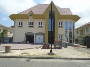 Magnificent 2 Units 6-bedrooms (en-suite) Mansion House With 2 Rooms Boy’s Quarters Massionette for Sale Lekki Lagos Vetra  Property