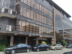 300sqm & 470sqm Fully Serviced Open Plan Office Space Office Space for Rent Victoria Island Lagos Vetra  Property
