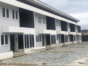 4 Bedroom Terrace With Bq, 5 Toilets, Spacious Living Room, Master Bedroom With Outdoor Terrace And Walk In Closet With All Rooms Ensuite, Visitors Room, Service Quarters And Laundry Room. 4 bedroom Terraced Duplex for Sale Lekki Lagos Vetra  Property