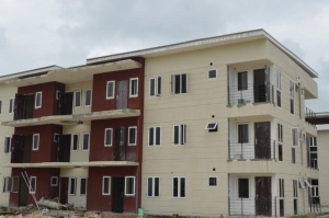 3 Bedrooms Flat (advanced Carcass) With The Following Features 4 Toilets, Spacious Living Room, Master Bedroom With Outdoor Terrace And Walk In Closet With All Rooms Ensuite And Visitors Room 3 bedroom Flat for Sale Lekki Lagos Vetra  Property