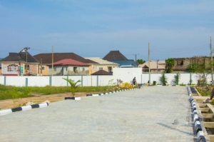 Image 1 Title