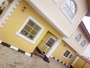 Semi-detached 4 Bedroom Duplex Plus 1up And Down Of 2bedrooms In A Serene Residential Neighborhood Of Ologuneru Semi-Detached Duplex for Sale Ibadan Oyo Vetra  Property