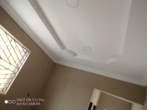 Image 1 Title