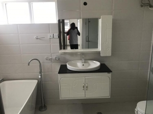 Image 1 Title