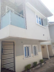 Tastefully Built Terrace Duplex Of 3bedrooms Flat At Alalubosa Gra Ibadan. 3 bedroom Terraced Duplex for Rent Ibadan Oyo Vetra  Property