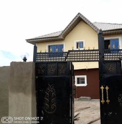 Newly Built 3bedrooms Flat At Olonde Gbopa Ologuneru Off Eleyele Ibadan. 3 bedroom Blocks of Flats for Rent Ibadan Oyo Vetra  Property