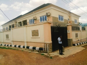 Newly Built 3bedrooms Flat At Goodness Estate Arulogun Off Ojoo Barracks Road Ibadan. 3 bedroom Blocks of Flats for Rent Ibadan Oyo Vetra  Property