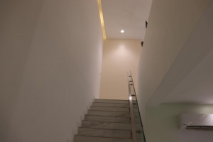Image 1 Title