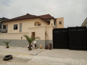 Newly Built 3-bedroom Flat @ Lekki Phase 1, Lagos 3 bedroom Flat for Rent Lekki Lagos Vetra  Property