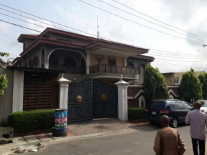 Image 1 Title
