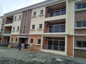 Solidly Built And Well Maintained Block Of 6 Units Three Bedroom Flats In A Serene Neighborhood.  3 bedroom Self Contain for Rent Ikoyi Lagos Vetra  Property